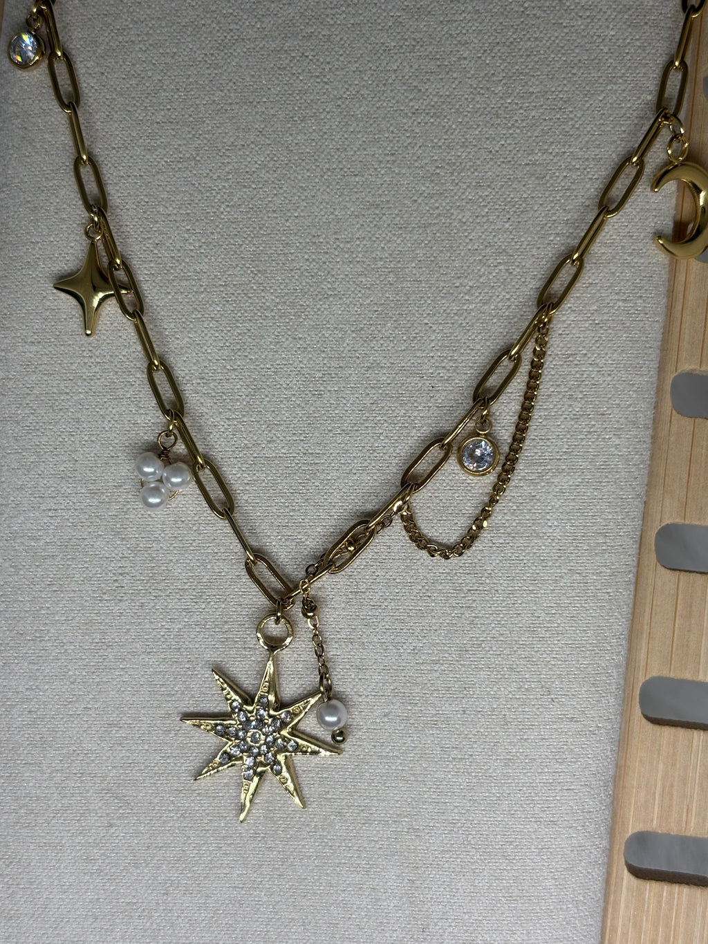 Collier STAR