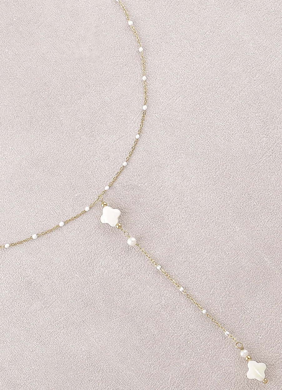 Collier trèfle nacré